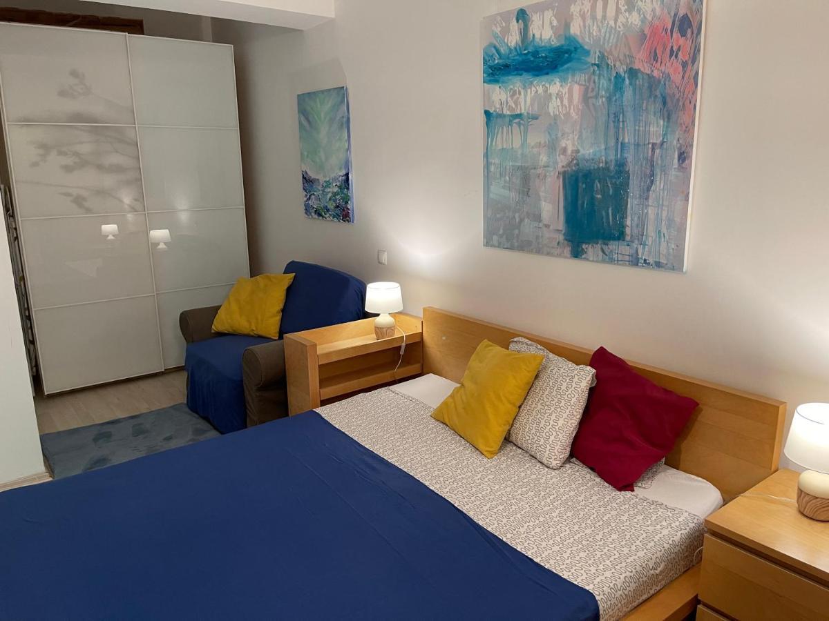 Apartment Happiness By Nicole Jutka, Visual Artist Olimp Exterior foto